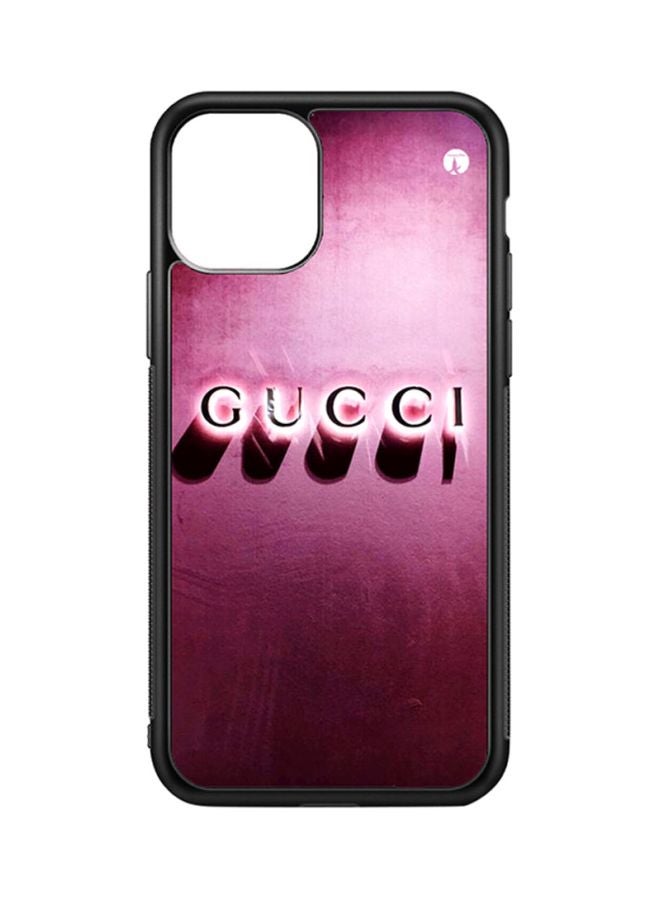 بي بي غطاء حماية واقٍ لهاتف أبل آيفون 11 برو ماكس نمط مطبوع بكلمة "Gucci"