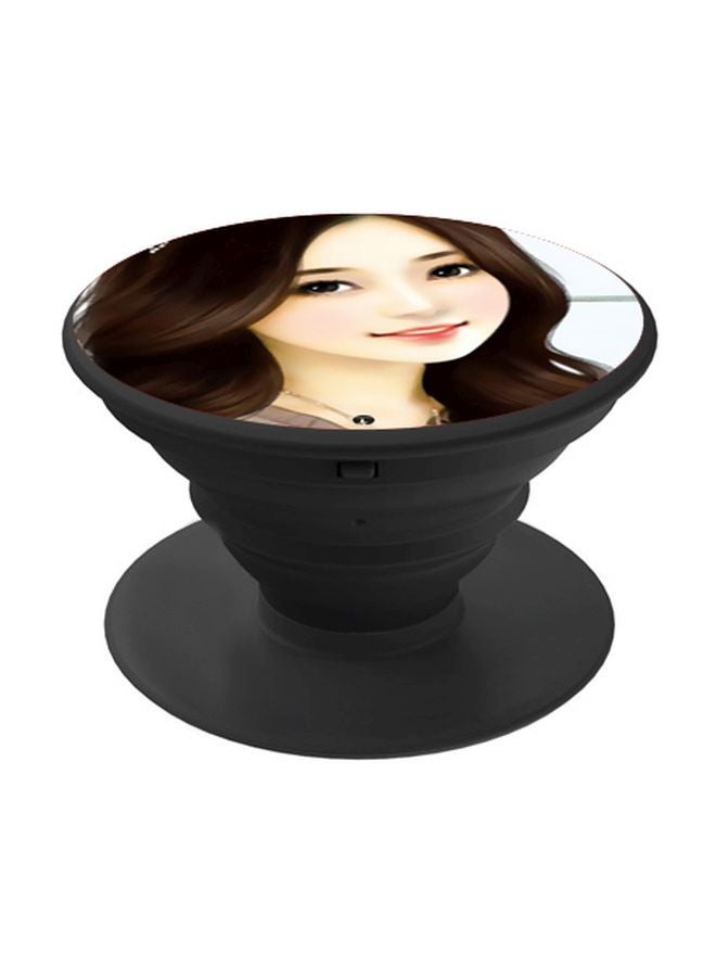 بي بي حامل هاتف بوب سوكيت بطبعة رسوم متحركة على شكل فتاة بيج/بني/أسود - Image 1