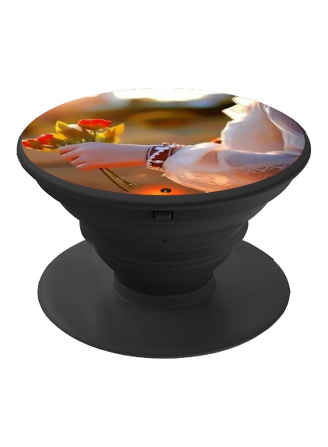 بي بي مقبس حامل الهاتف بطبعة أزهار أسود/ أبيض/ أخضر - Image 1