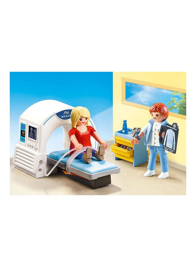 بلاي موبيل مجموعة ألعاب بتصميم غرفة اختصاصي الأشعة، من تشكيلة سيتي لايف، مكونة من 21 قطعة - Image 3