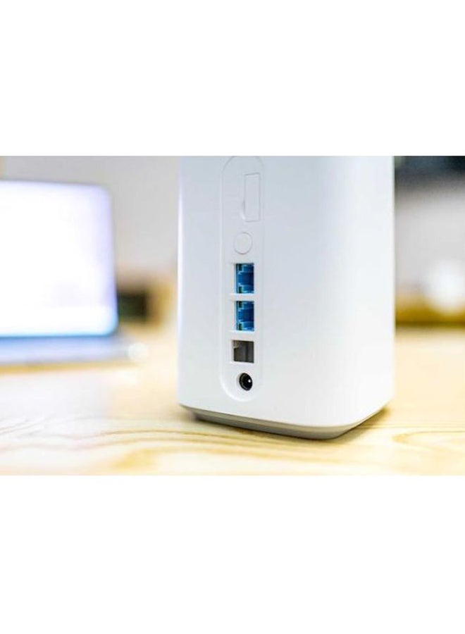 HUAWEI 5G CPE Pro Router With Powerbank White  - Image 5