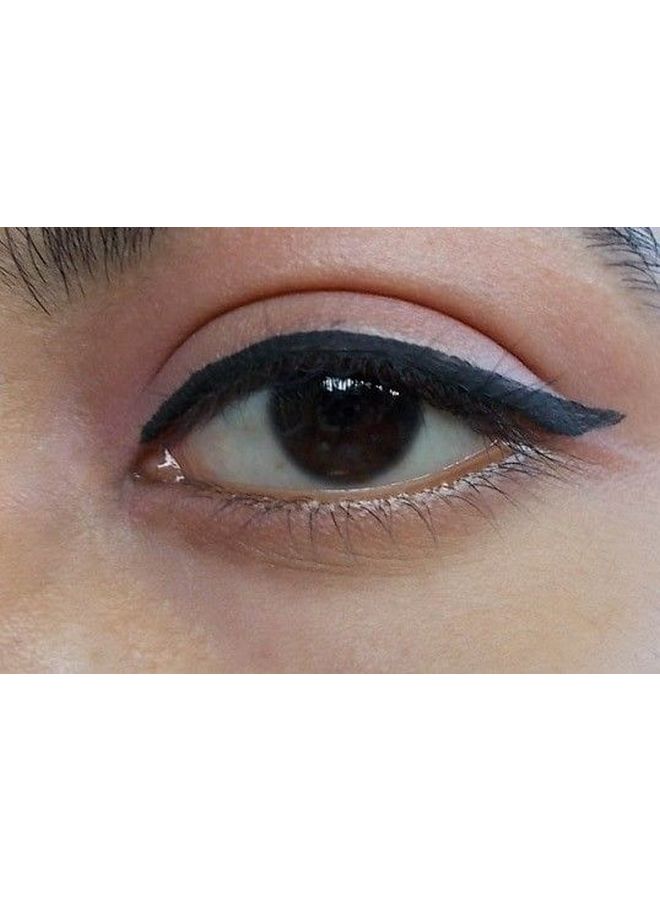 Essence Liquid Ink Waterproof Eyeliner Black  - Image 4
