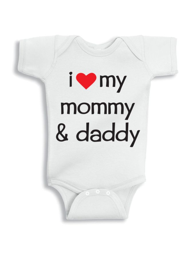 توينكل هاندس لباس من قطعة واحدة بطبعة عبارة I Love Mommy And Daddy أبيض/أسود/أحمر  - Image 1