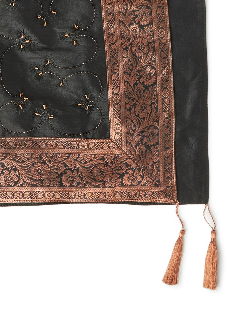 Ikras Decorative Fabric Runner Black/Gold 50x150cm - Image 2