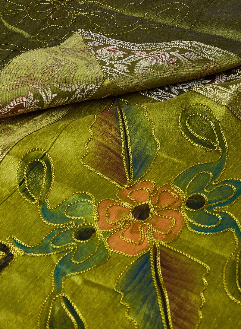 Ikras 4-Piece Embroidered Runner With Placemat And Tissue Box Set Green 100x50cm - Image 2