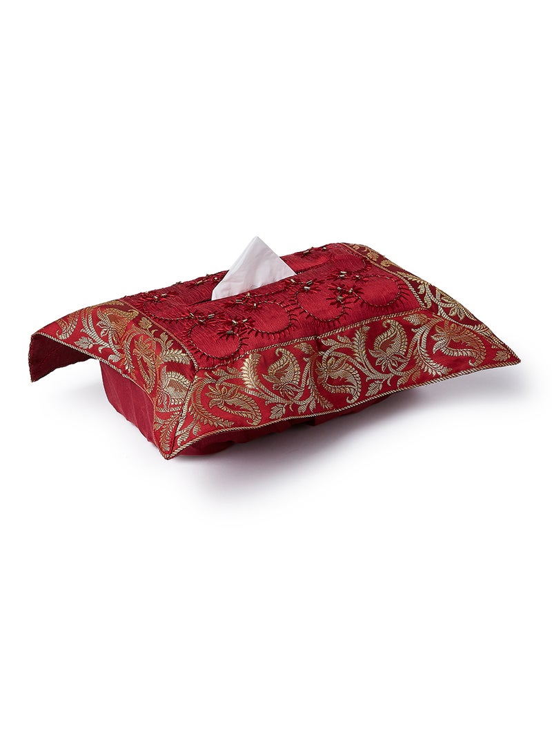 Ikras 4-Piece Embroidered Runner With Placemat And Tissue Box Set Red/Gold 50x100cm - Image 3