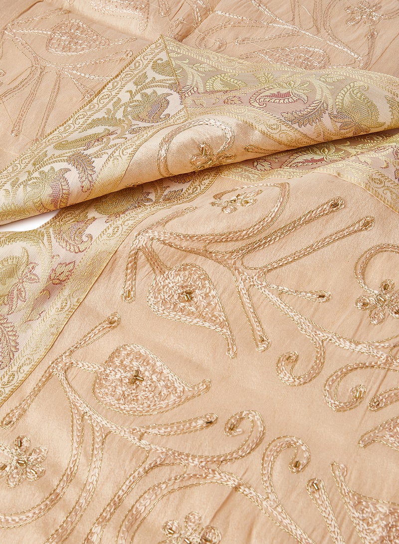Ikras 4-Piece Embroidered Runner With Placemat And Tissue Box Set Beige 50x100cm  - Image 2