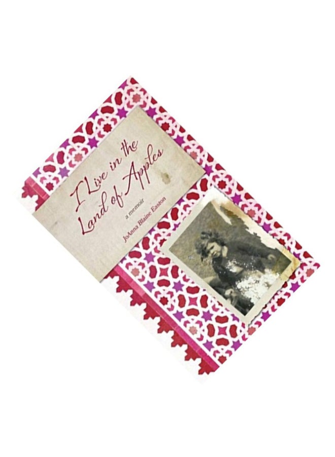 I Live In The Land Of Apples paperback english  - Image 2