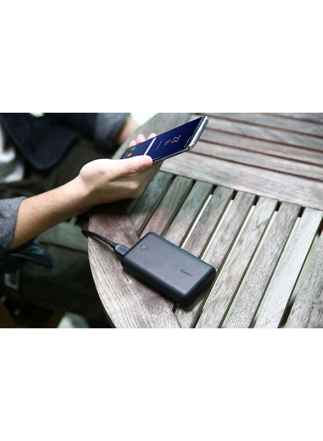 Aukey High Capacity Power Bank Black - Image 5