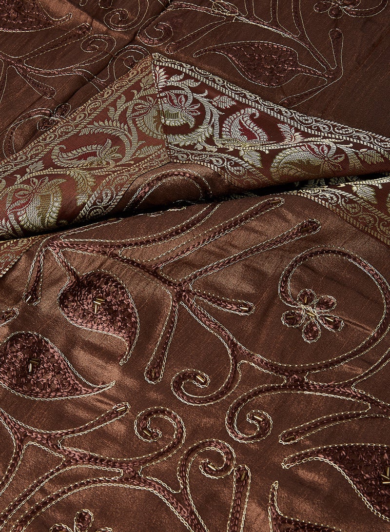 Ikras - 5-Piece Embroidered Placemat and Table Runner Set Brown - Image 1