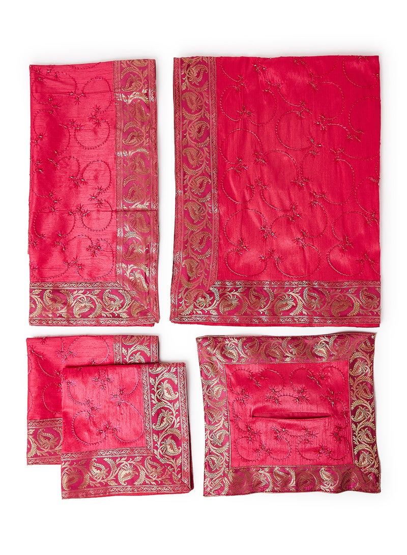 Ikras Table Cloth Set Pink - Image 1