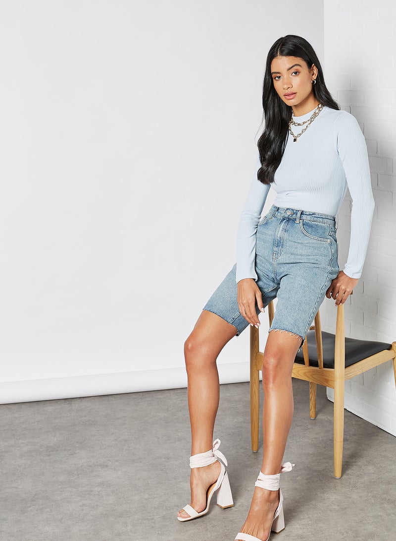 NA-KD - Frayed Hem Denim Shorts Light Blue - Image 1