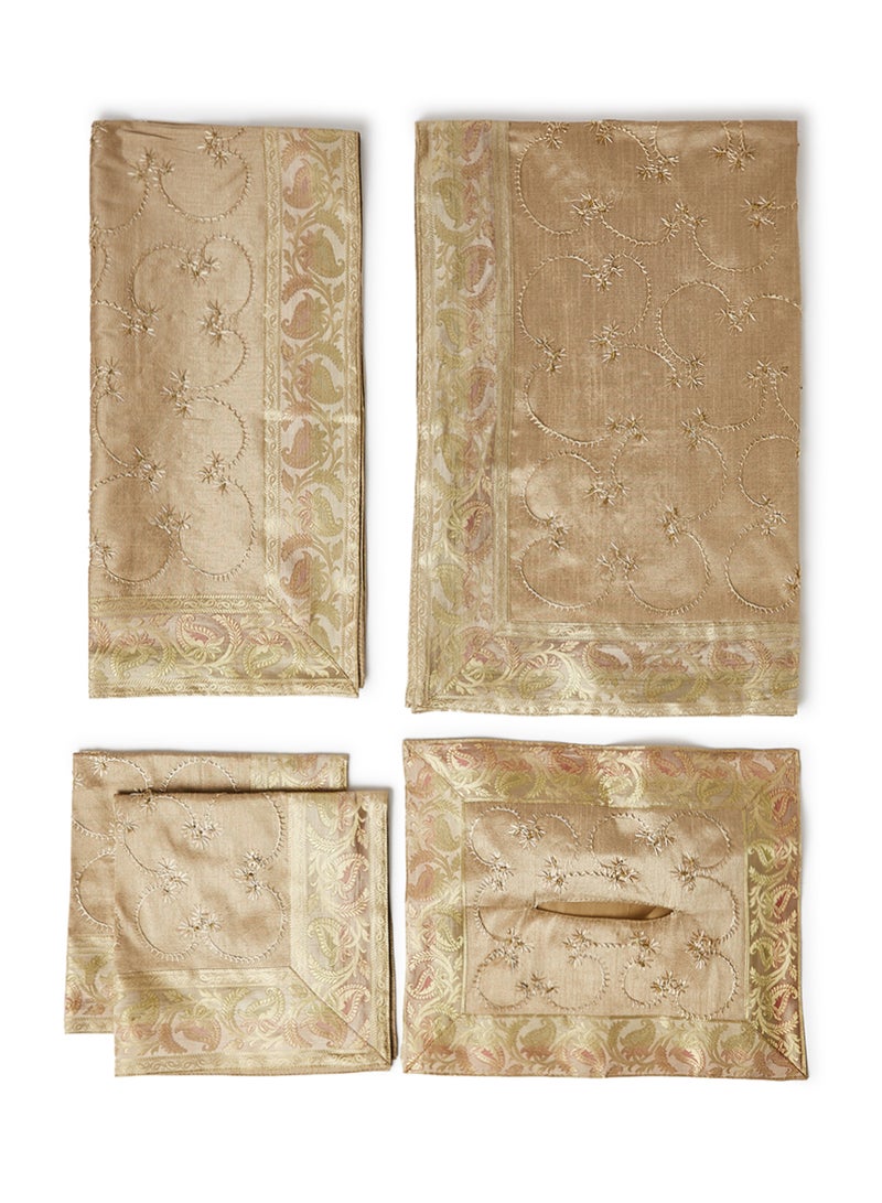 Ikras Table Cloth Set Beige  - Image 1