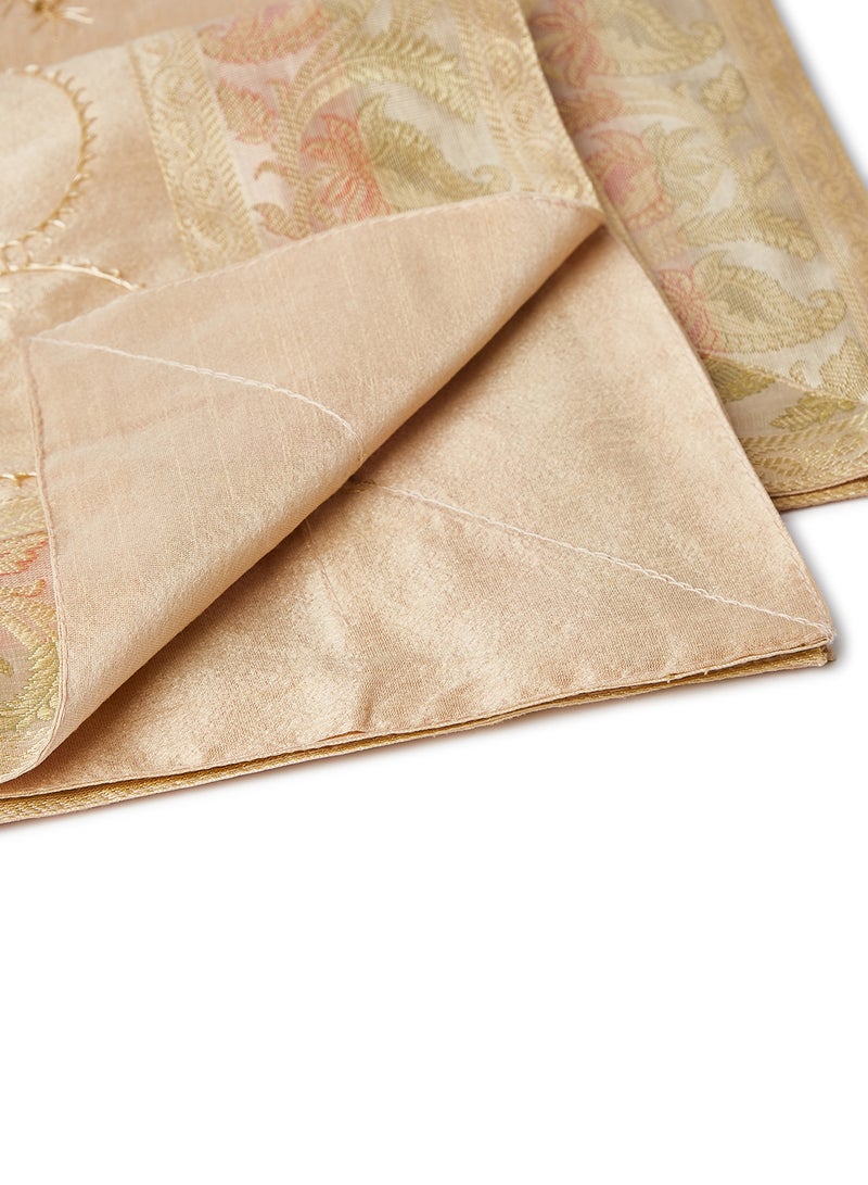 Ikras Table Cloth Set Beige  - Image 2