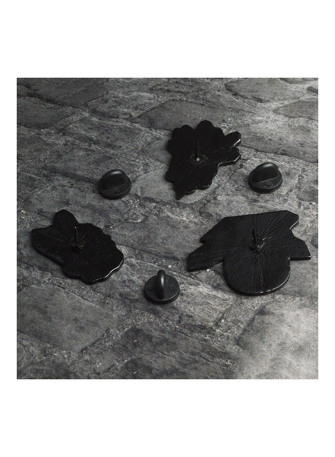 Skull Design Brooch With Colofull Dimonds Shape