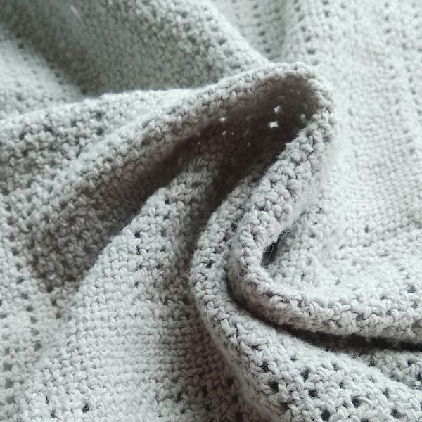 Generic 1-Piece Comfortable Breathable Hollow Out Baby's Swaddling Blanket  - Image 4