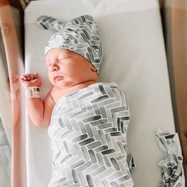 3-Piece Newborn Cotton Flowers Printing Wrap Towel & Cap Headband Set - Image 4
