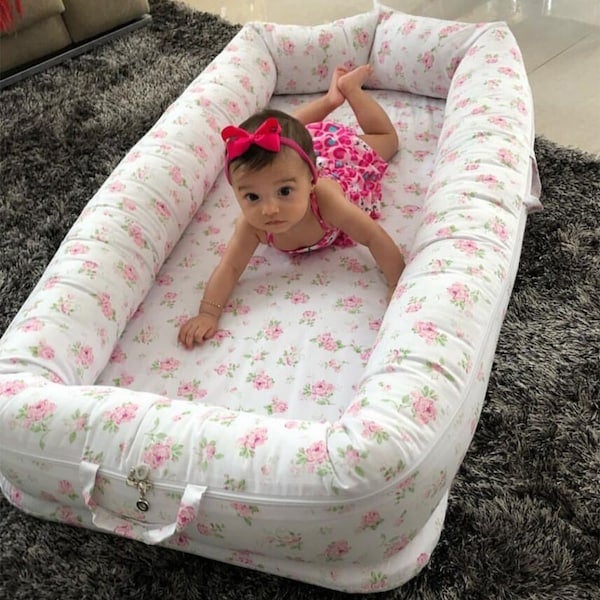 Newborn Bassinet Bumper Baby Portable Crib  - Image 2