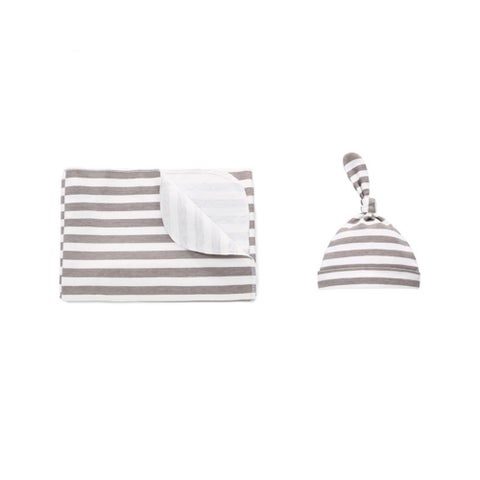 High Quality Comfortable Baby's Blanket And Cap Set