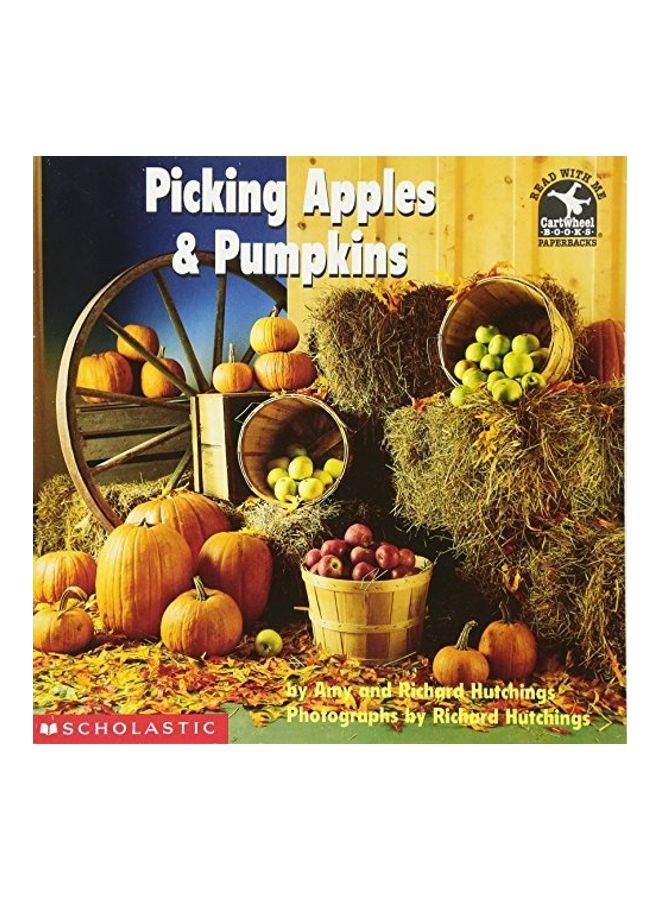 PICKING APPLES & PUMPKINS Paperback English by HUTCHINGS A 