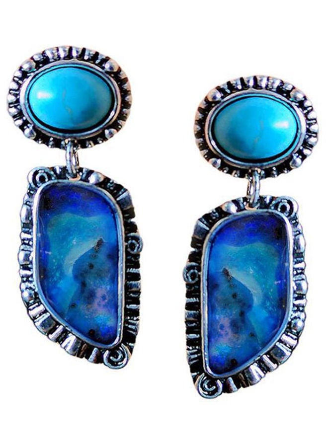 أقراط متدلية بتصميم هندسي مرصعة بحجر الفيروز الصناعي - Image 1