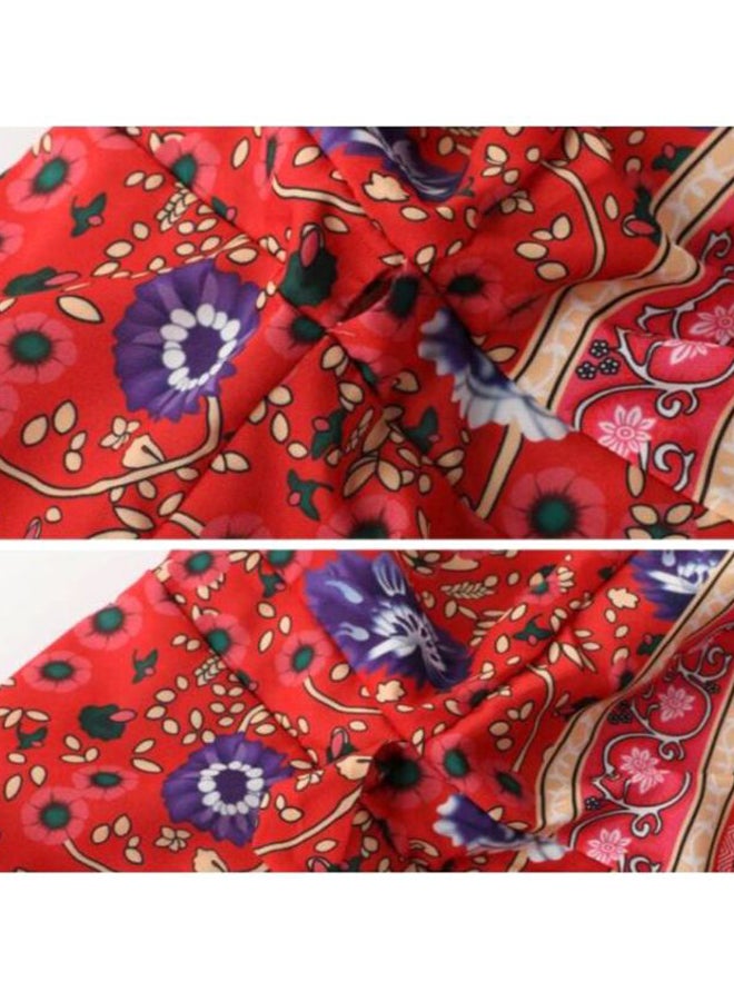 شاربدو فستان بأكمام قصيرة وبرقبة على شكل حرف V ومزين بطبعة أحمر/أزرق - Image 4