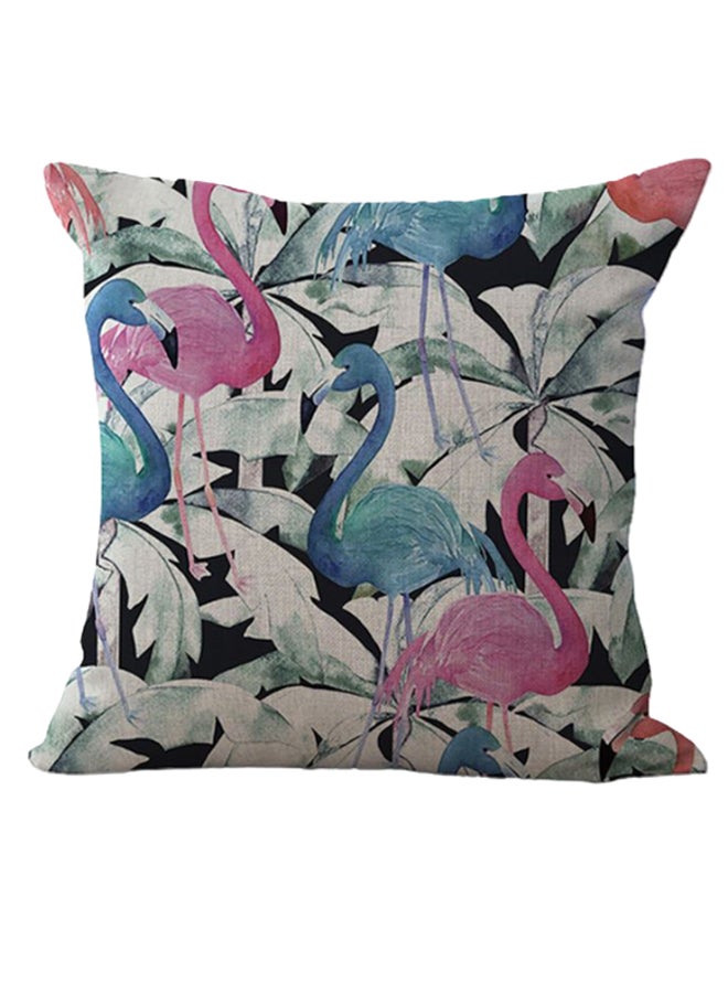 وسادة ديكور مزينة بطبعات متعدد الألوان