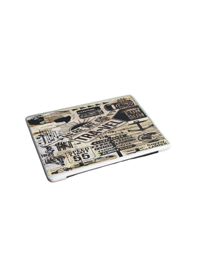 بي.بي أوريجنال ديزاين ملصق حماية واقٍ للابتوب بنمط مطبوع بكلمة "Travel" ورسمة متعدد الألوان