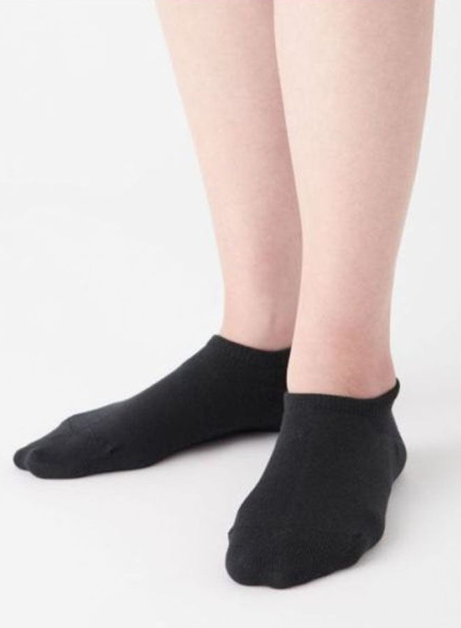 MUJI Pair Of 3 Right Angle Low-Rise Sneaker-In Socks Black  - Image 2