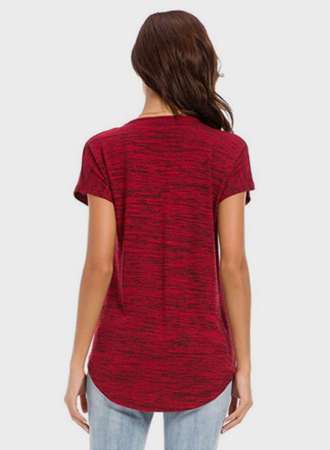 شاربدو بلوزة بأكمام قصيرة ورقبة على شكل الحرف V أحمر برغندي - Image 2