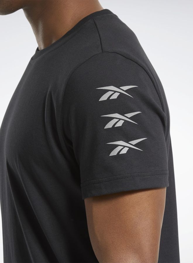 Reebok - MYT SS Graphic Tee - Q4 Black - Image 1