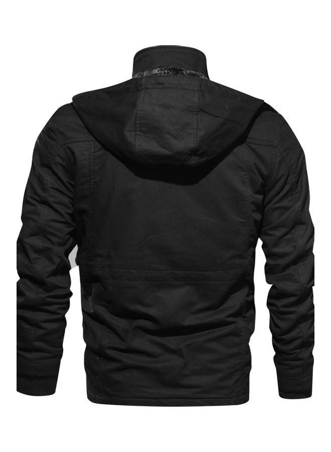 جاكيت سميكة ومطرزة بغطاء للرأس من القطن أسود - Image 3