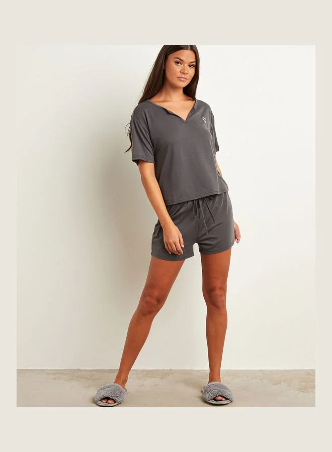 Closet By Styli Plain Notch Neck Regular Fit T-Shirt and Drawcord Waist Shorts Set Charcoal