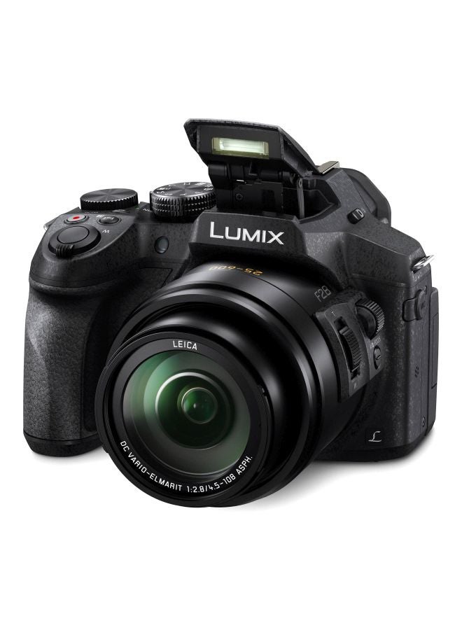 كاميرا التوجيه والتصوير DMC-FZ300 بدقة 12.1 ميجابكسل وتكبير بصري يصل إلى x24 بشاشة لمس متغيرة الزاوية وتقنية واي فاي مدمجة وطقم ملحقات