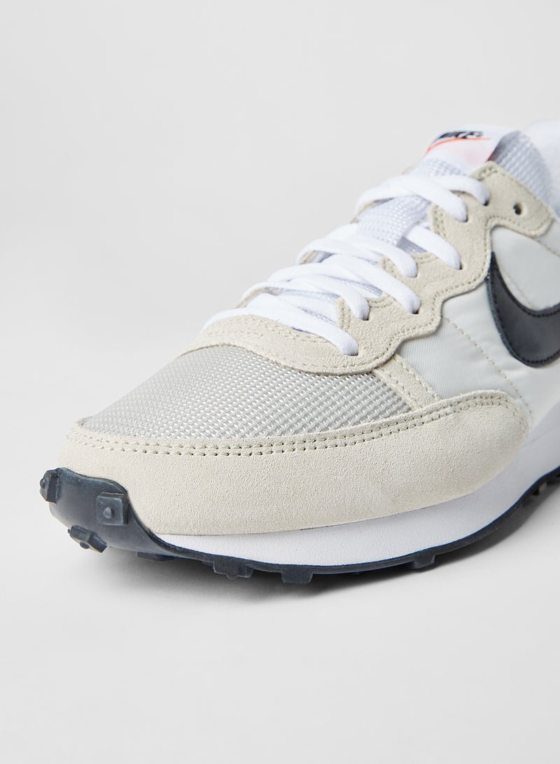 Nike - Challenger OG Sneakers Lt Bone/Black-White - Image 1