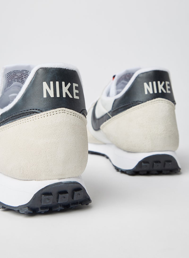 Nike - Challenger OG Sneakers Lt Bone/Black-White - Image 1