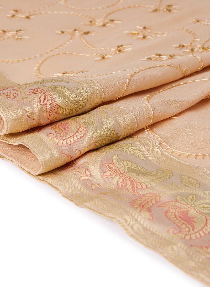Ikras 5-Piece Embroidered Placemat and Table Runner Set Beige  - Image 3