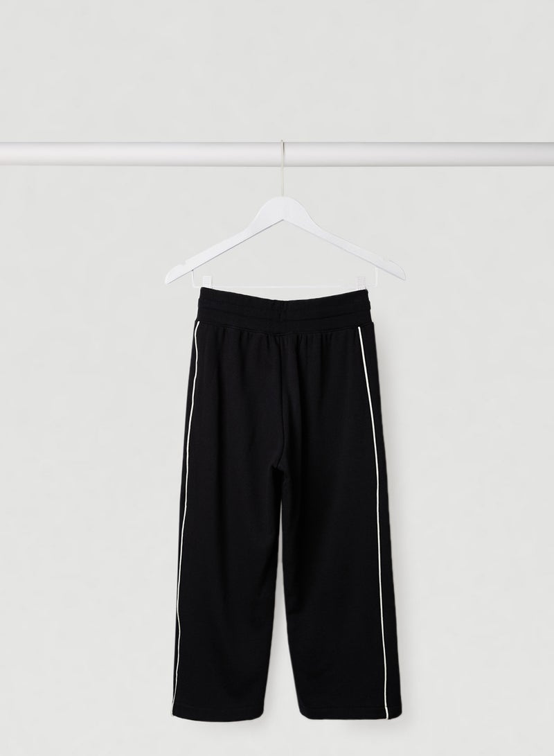 Nike - Kids French Terry High Waist Cropped Pants Black/White - Image 1