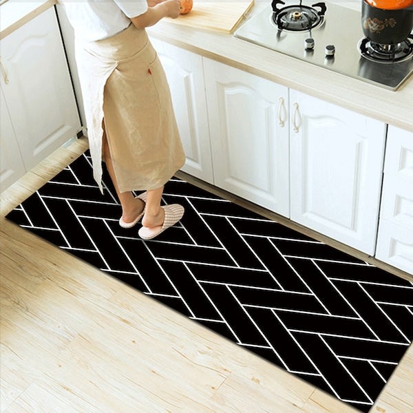 Modern Simple Wavy Pattern Anti-Slip Living Room Floor Rug Black 60x90cm  - Image 5