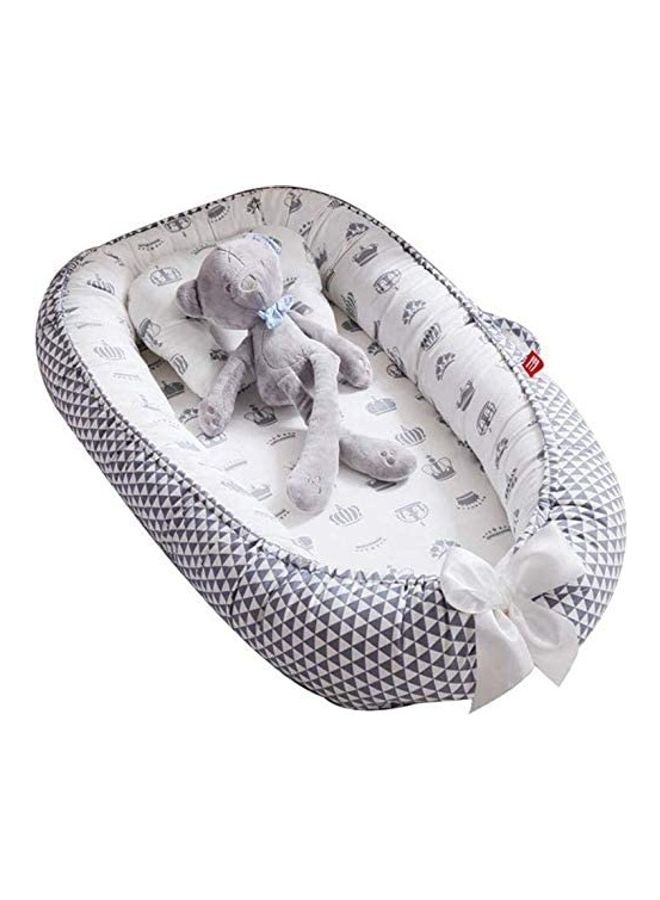 STAR BABiES Portable Lounger Sleeping Pod - Image 1