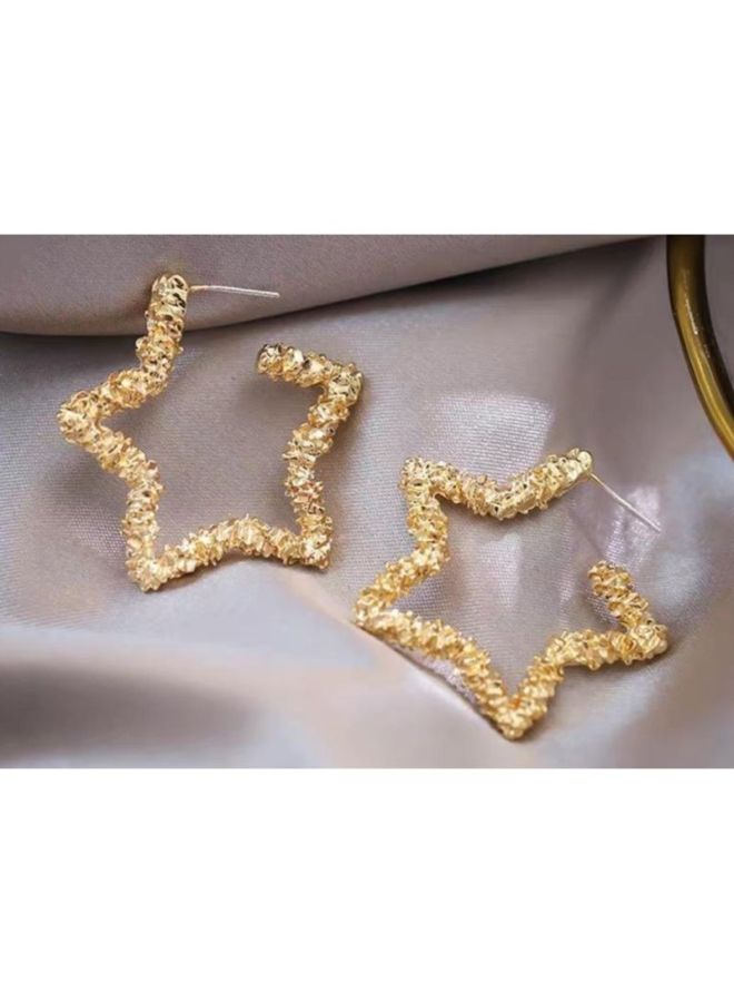 جونسون آند جونسون أقراط ذهبية مجوفة على شكل قلب عيار 14 قيراطاً - Image 3