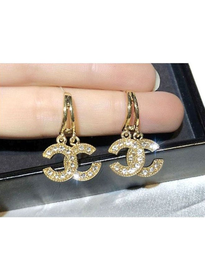 جونسون آند جونسون أقراط متدلية بتصميم رفيع على شكل الحرف C - Image 2