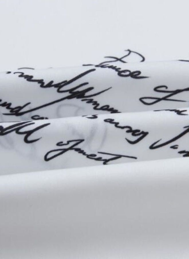 شاربدو قميص مطبوع بأكمام طويلة وفتحة عنق على شكل حرف V أبيض/أسود - Image 3