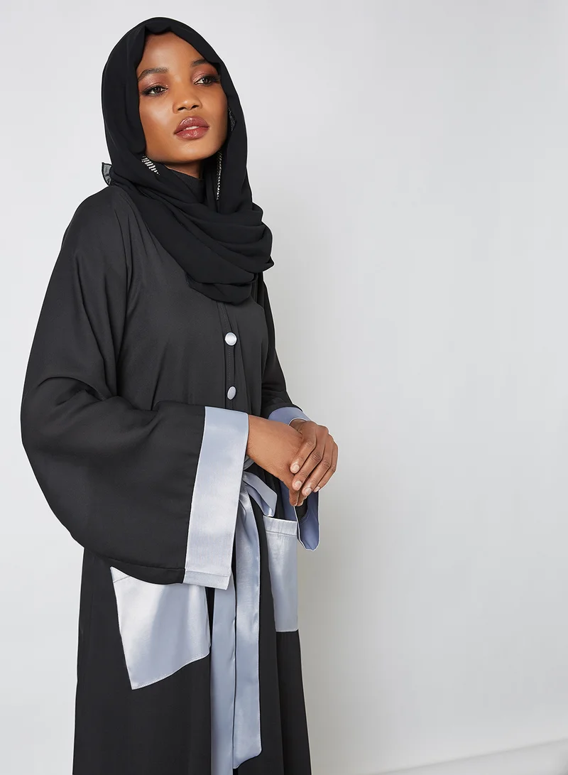 SIVVI for HANIYA Colourblock Detail Abaya Black
