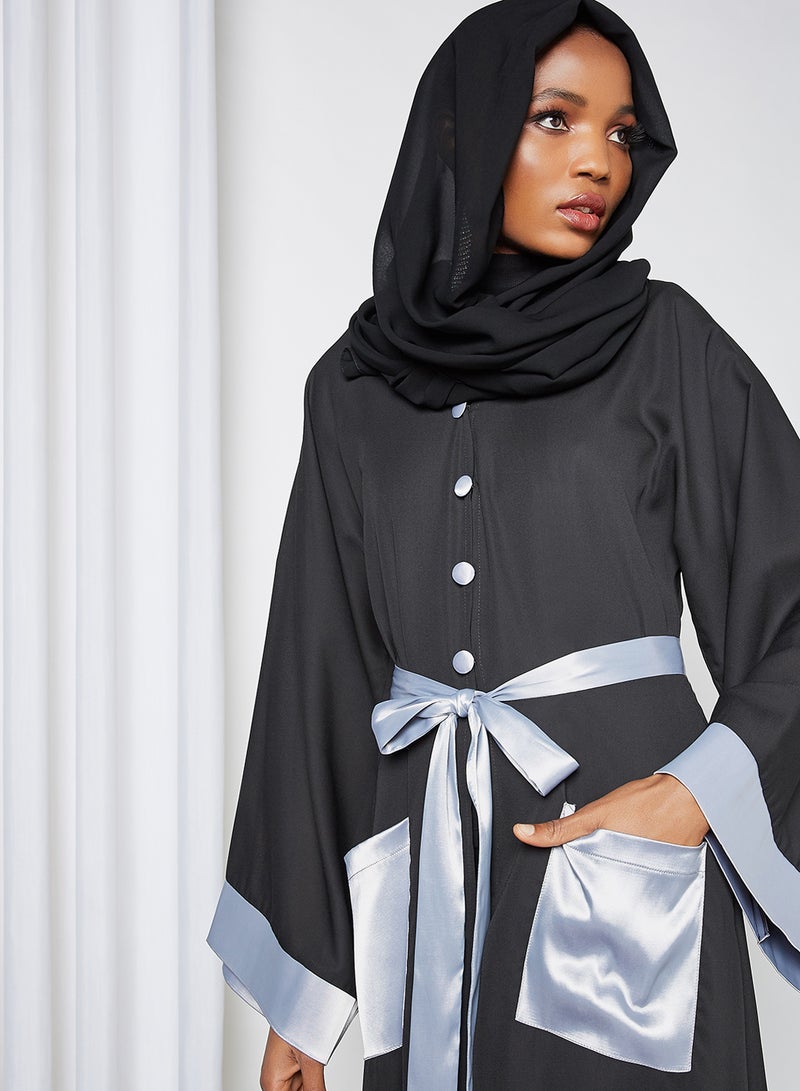SIVVI for HANIYA - Colourblock Detail Abaya Black - Image 1