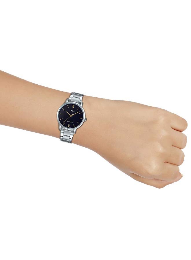 كاسيو ساعة يد بعقارب وسوار من الإستانلس ستيل طراز LT- 01D-1BUDF - مقاس 34 مم - لون فضي للنساء - Image 5