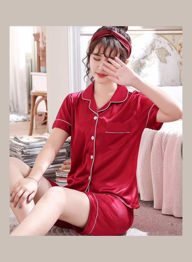 ملابس نوم بتصميم قميص مع شورت بيجاما مطاطي أحمر - Image 3
