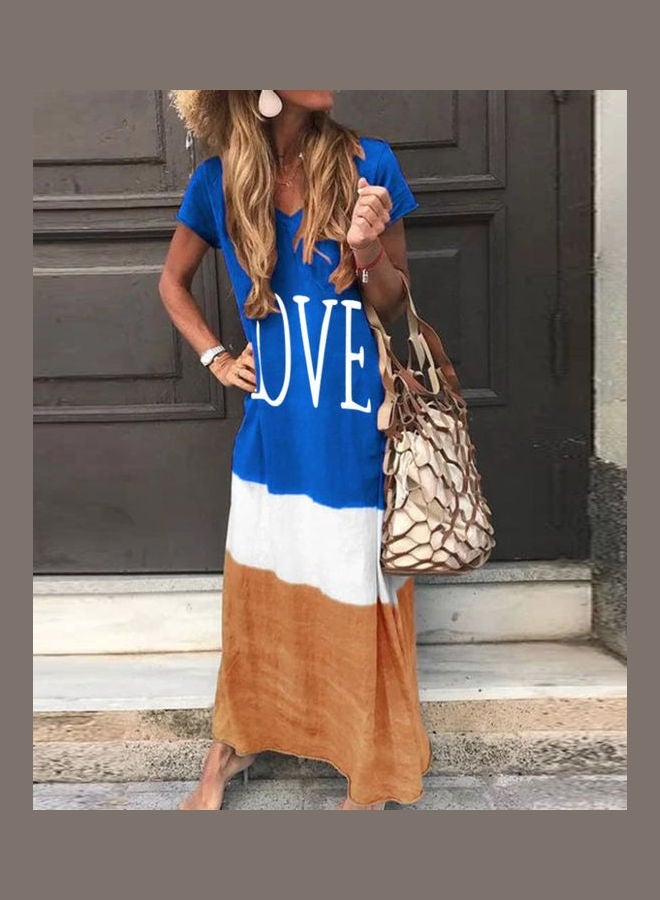فستان برقبة على شكل حرف V بطبعة كلمة Love رمادي - Image 4