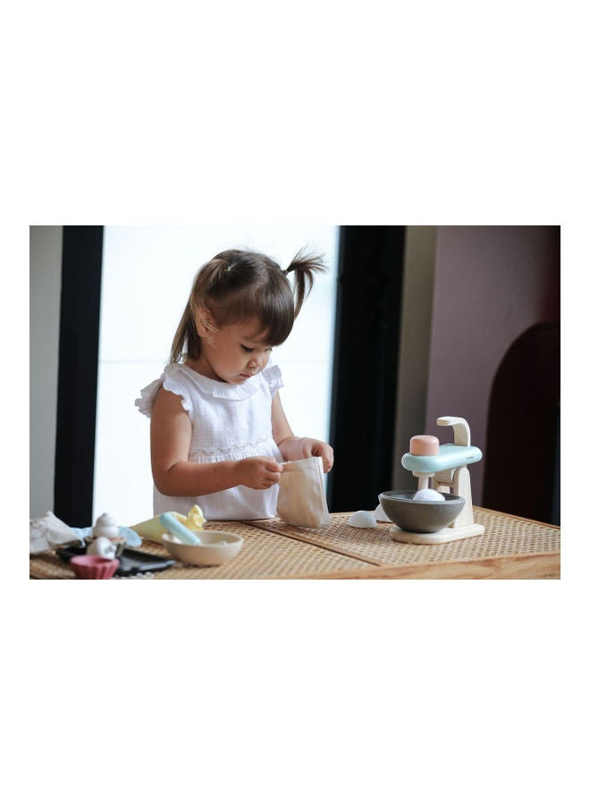 PlanToys Wooden Stand Mixer Play Set 3624 Brown/Blue/Black - Image 5