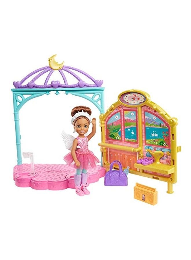 Barbie Club Chelsea Doll And Ballet Playset 3x13inch  - Image 3